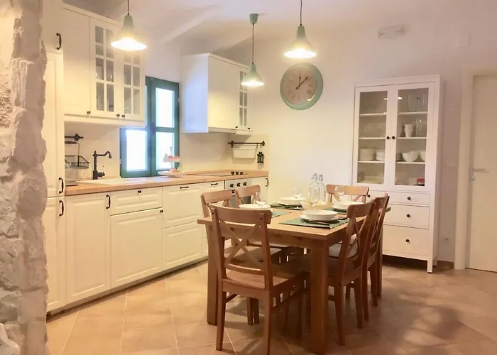 Dule Villa